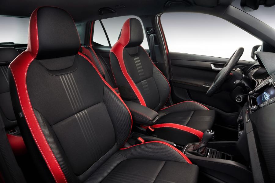 Интерьер Skoda Fabia Combi Monte Carlo (NJ) 2018 года  (WW) (фото 11 из 40)